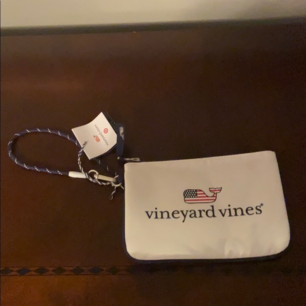 vineyard vines wristlet